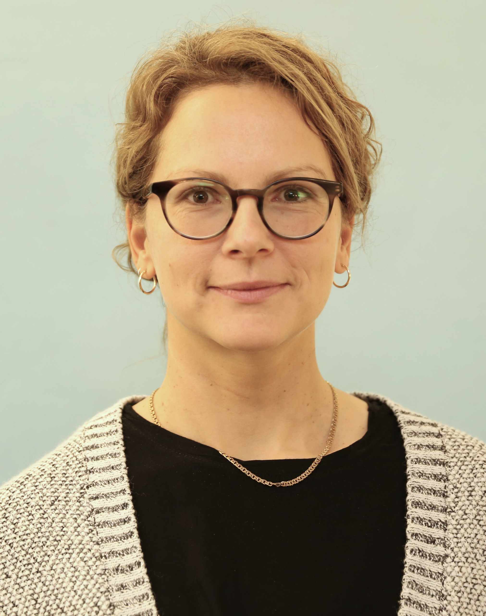 Porträt von Dr. Sophia Schubert, Projektmanagerin bei House of PM